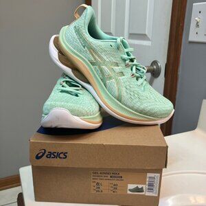 Women's Asics GEL-Kinsei Max Size 8.5 Medium Brand New (Retail $180)